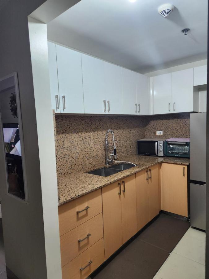 קואזון סיטי Manhattan Plaza Tower 1 מראה חיצוני תמונה