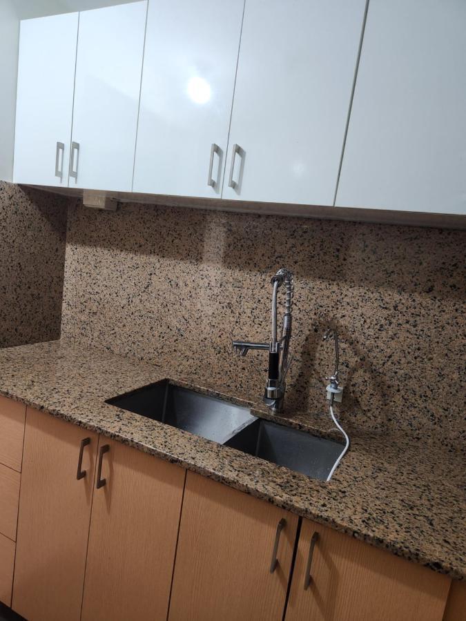 קואזון סיטי Manhattan Plaza Tower 1 מראה חיצוני תמונה